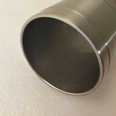 Revêtement de moteur du revêtement 4D34 de cylindre de Mitsubishi et douille réglée du revêtement ME013366 de piston