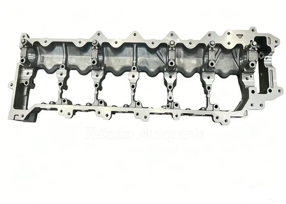Numéro de pièce 11103-E0230 Carter de vilebrequin monobloc moulé sous pression Composant de moteur automobile optimisé pour l'efficacité du moteur